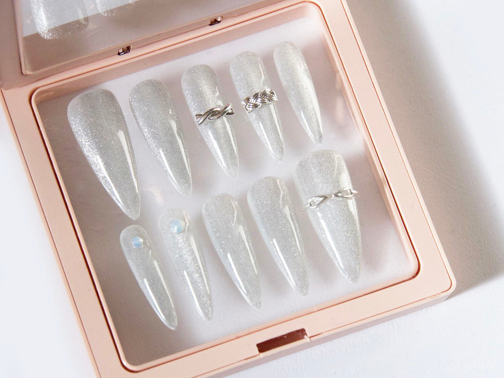 20pcs Braided Twist Knot Nail Studs