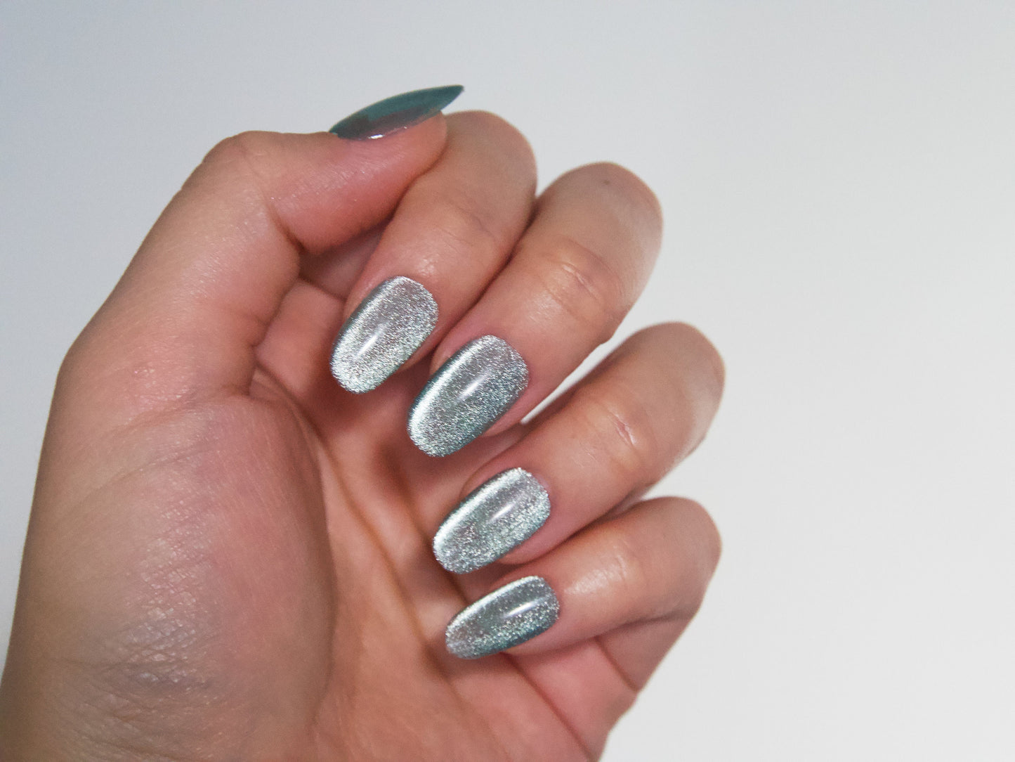 15ml Black & Green Cat Eye Silver Snowlight UV Gel/ Velvet Magnetic Shining Smoothie Wide Crystal Manicure UV Gel polish/Ice gel Magnet Gel