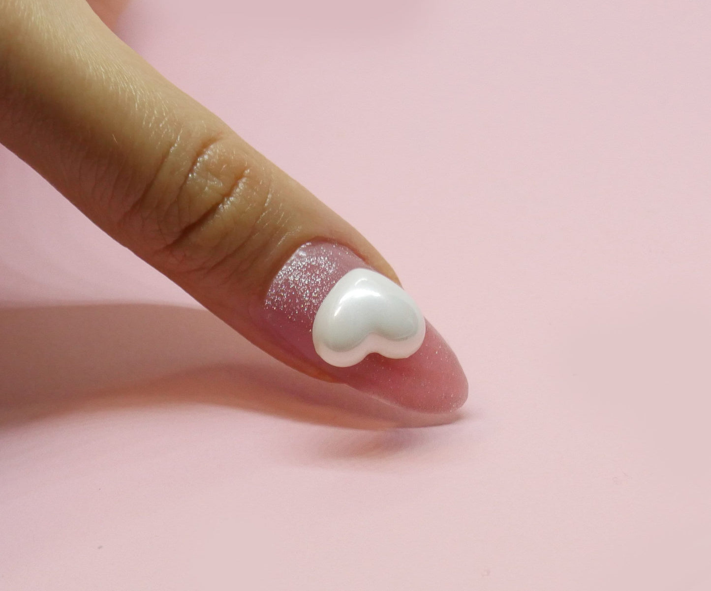 3D Spinning Heart Nail decoration/ Pearly fast speed rotating plated nail jewelry/ Pearlescent Spinning rotating nail deco Valentine
