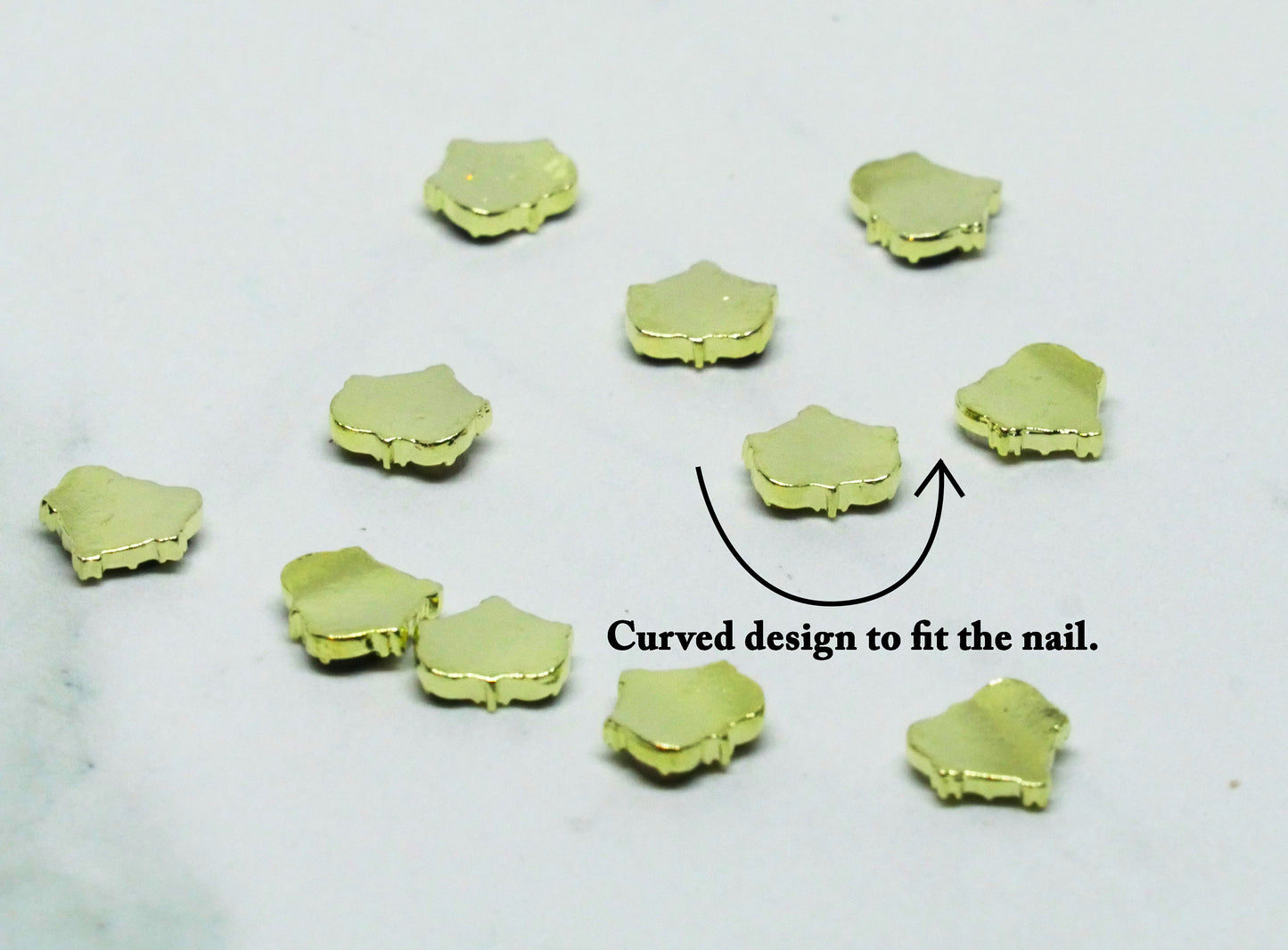 4pcs Heart Gold plated Nail Charms Nail art Jewelry Accessories Decal shell charm Pinctada albina Heart shaped Nail polish supplies