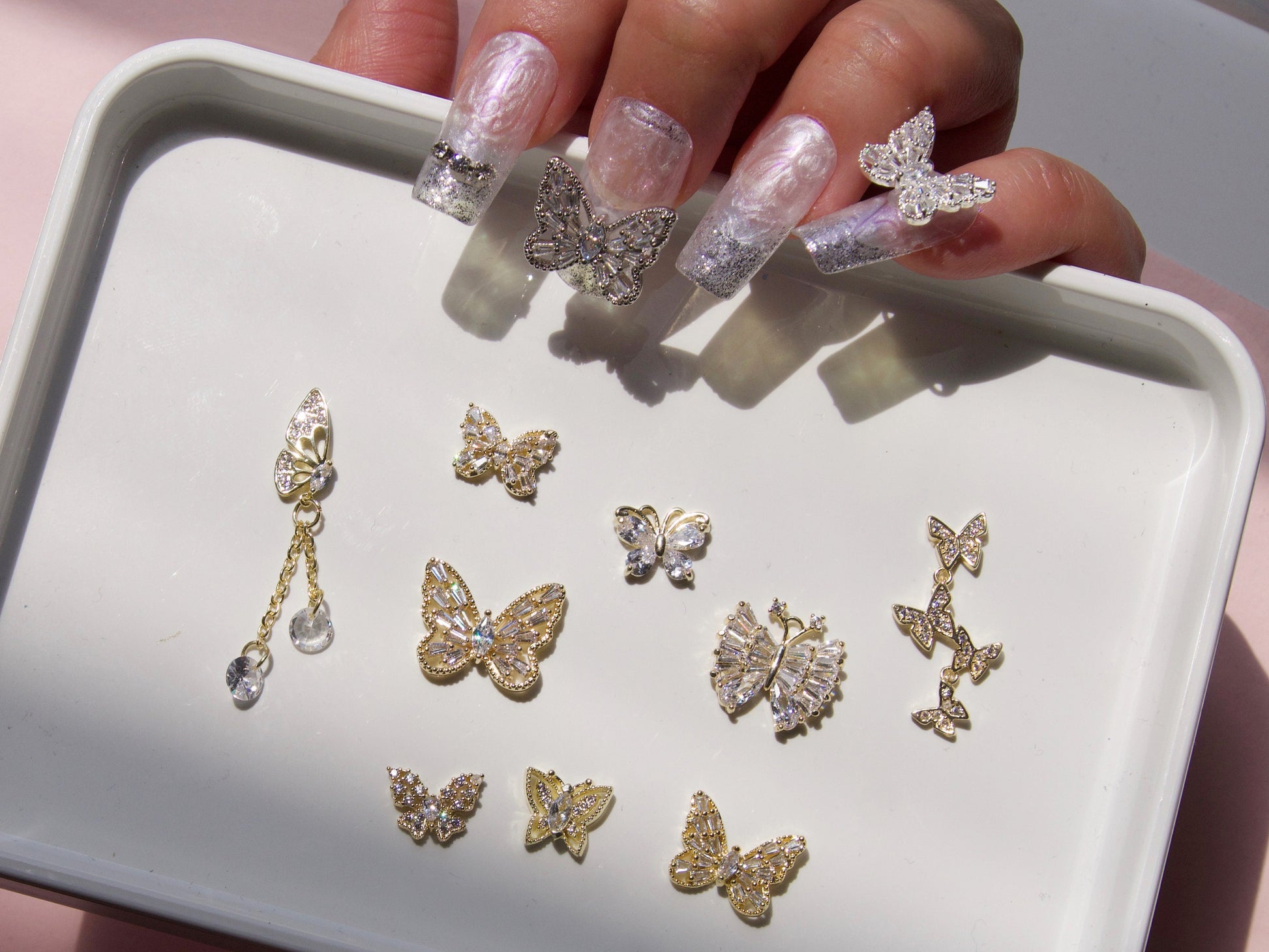 18k Gold Butterfly 3D Zircon Nail Ornament Decal/ Butterfly Trendy Nail Jewelry Spread wings Fairy Tale Nail Art Crystal Manicure supply