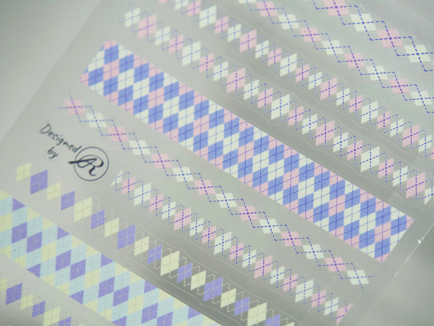 Pinky Diamond Pattern Nail Stickers