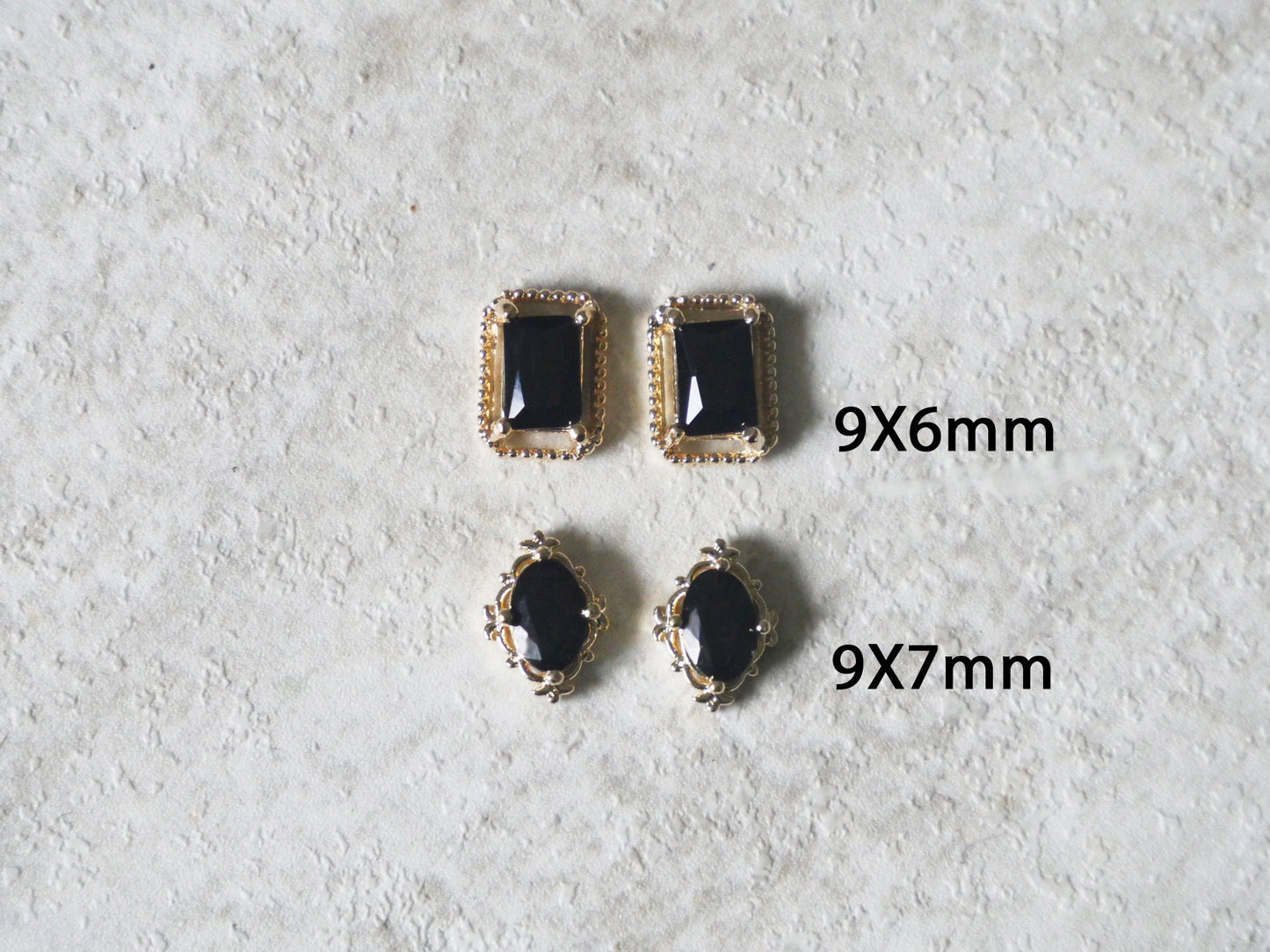 2pcs 3D Black Zircon Gemstone Nail Emerald Diamond Decals/ Gold Framed Royal Rococo Vintage Rhinestone Nail deco Supplies