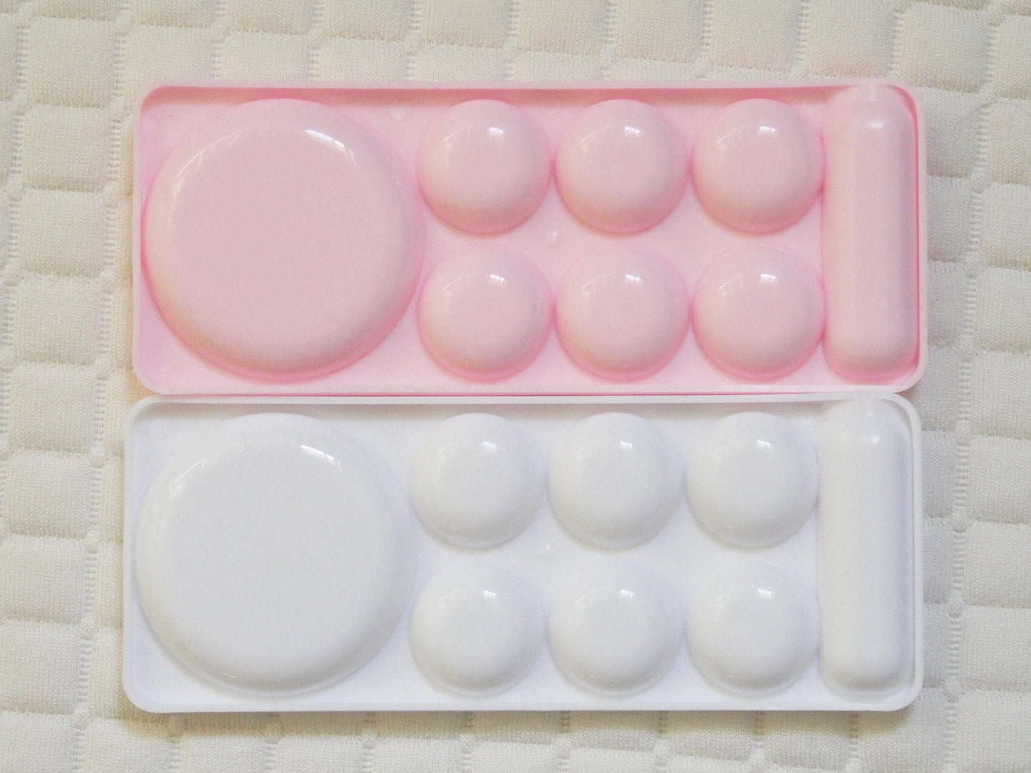 Plastic Color Palette Dishes Pigment Mix tool/ Nail Art Make Up Paint Mixing Paint Tool/ Gel Polish Glitter Powder Blending Dish