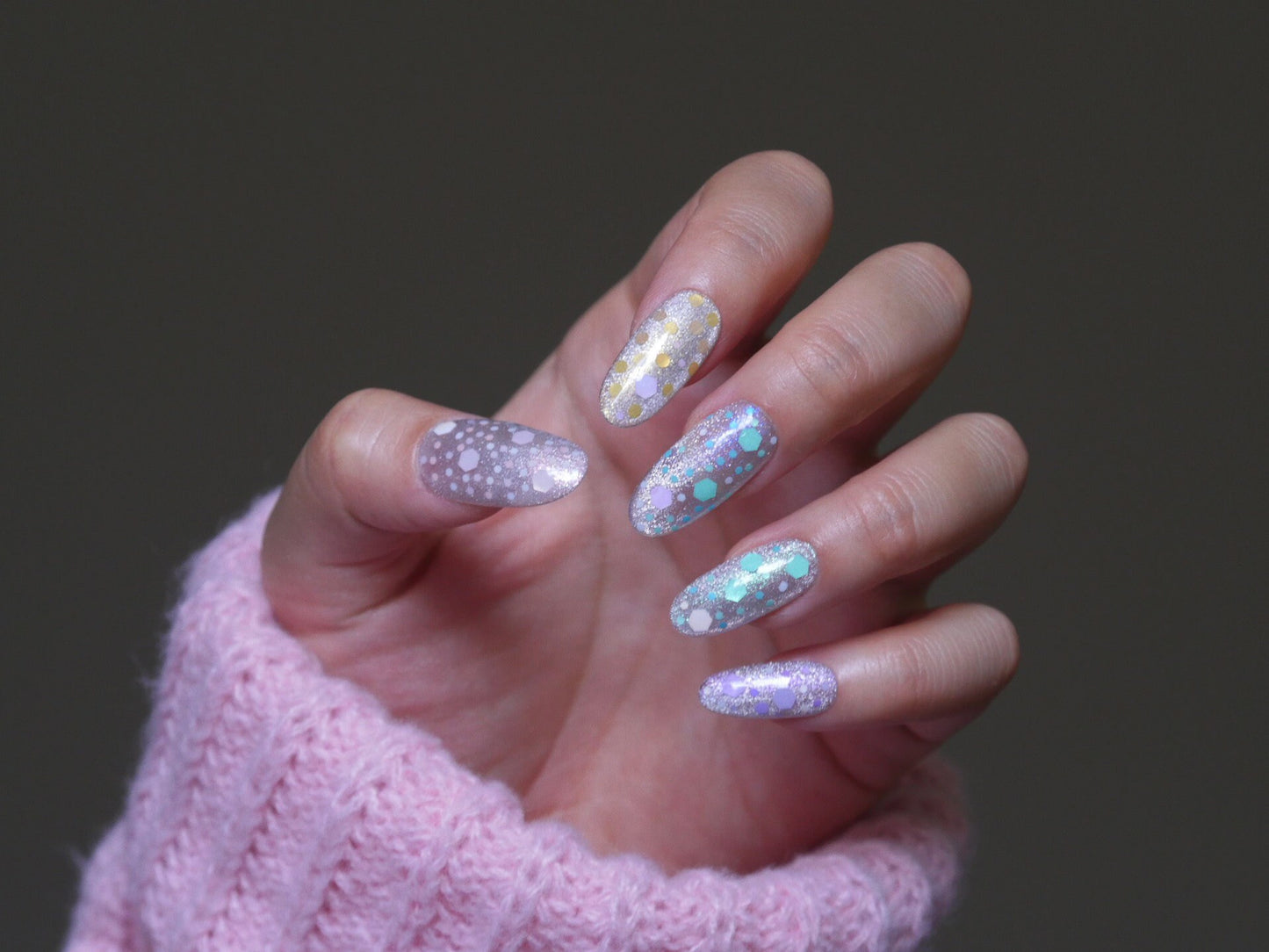 Hexagon&Dots Pearlescent Glitters/ Mixed Size Iridescent Sequins Nail Flakes /Mermaid Round Hexagon Chips Nail Decals