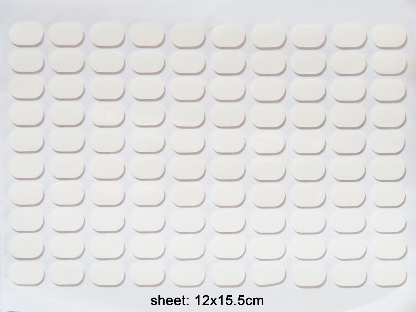 100pcs Reusable Press On Tips Holder Tape Tag/ Transparent Double-Sided Oval Adhesive Nail Color Tag Display Tape/ No Traces Multi-Purpose