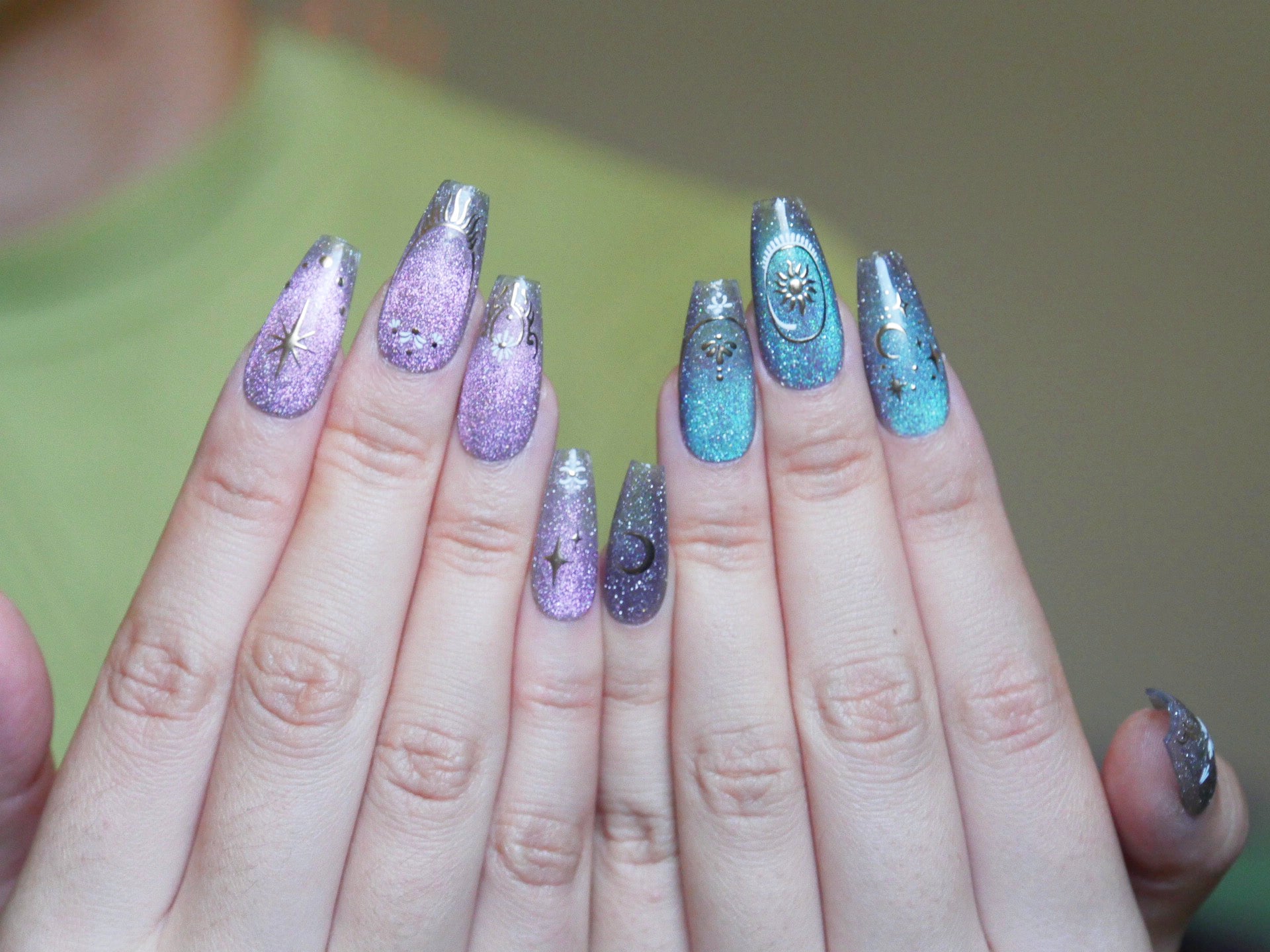 Dreamy Galaxy Gradient Nails That Shine