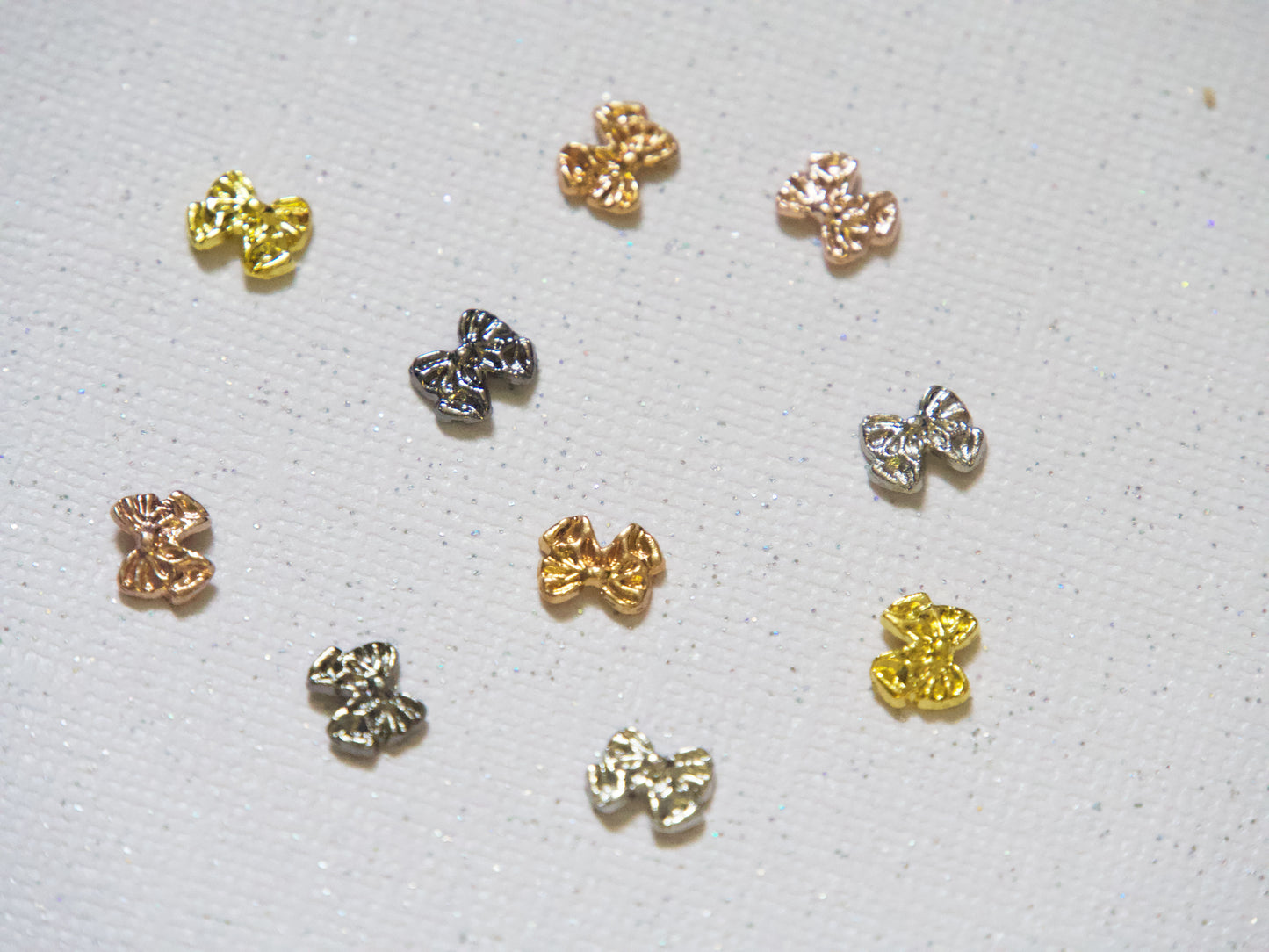 5 pcs Metallic Bowtie nail Charms