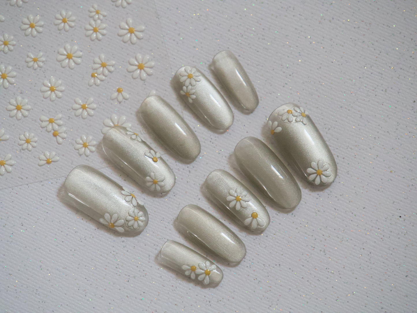 15ml Glass Cat Eye Gel Silky Moonlight Gel Polish/Magnetic Wide Glare Velvet Reflective Snowlight Glow Manicure Pedicure -Makybling