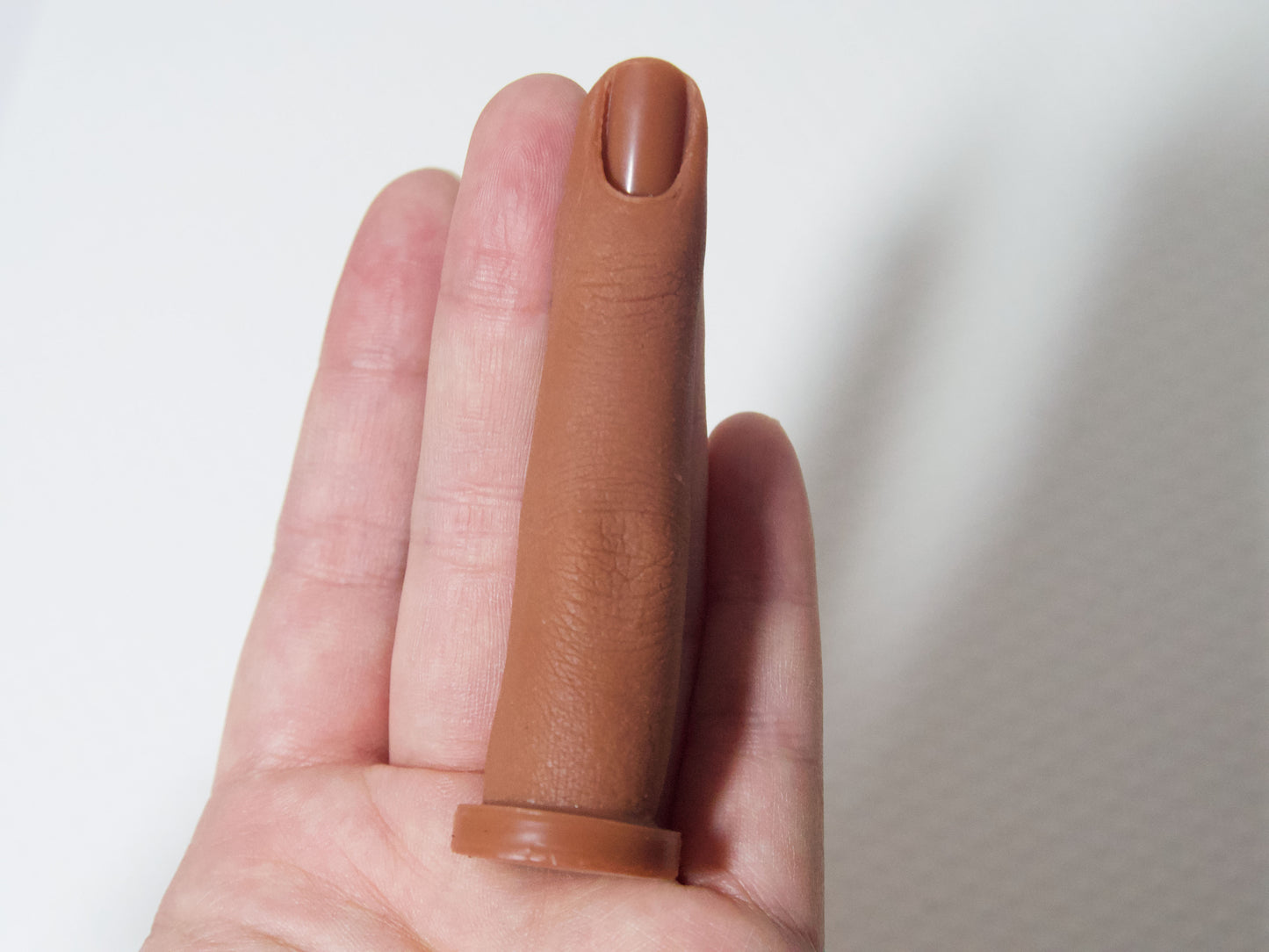 1pc Silicone Nail Practice Hand Model With Joints Bendable Silica Fake Finger Training Manicure Supply Press on Nails