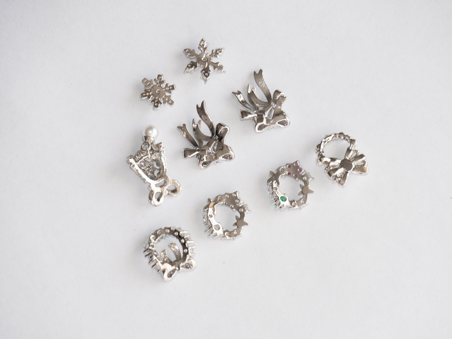 Christmas Jingle Bell Bow Tie Gold Nail Charm