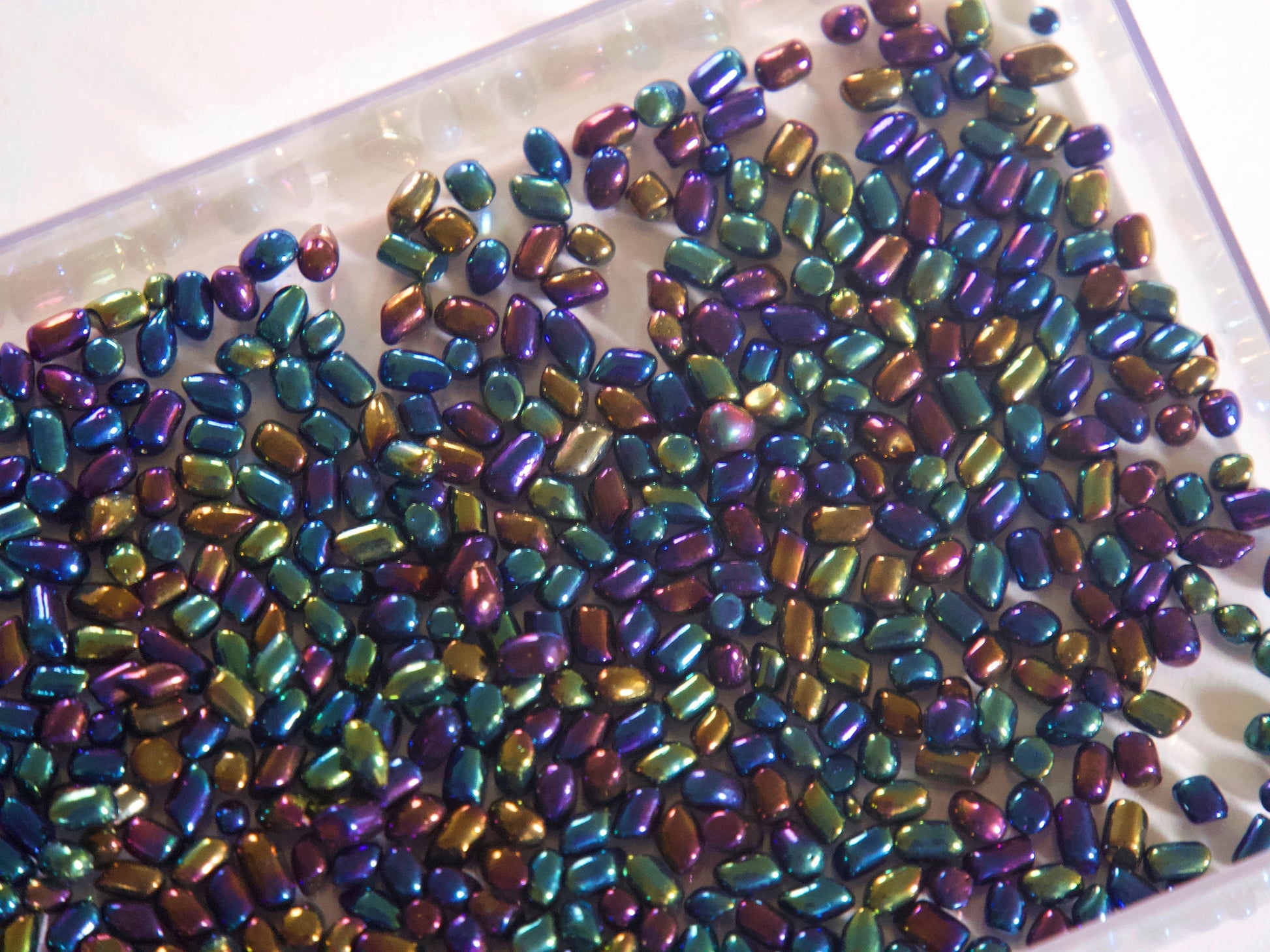 10g Irregular Electroplated Paint Chameleon Stones/ Holographic Rainbow Iridescent Beads/ Colorful Bubble rocks/ Nail art & Crafts Deco