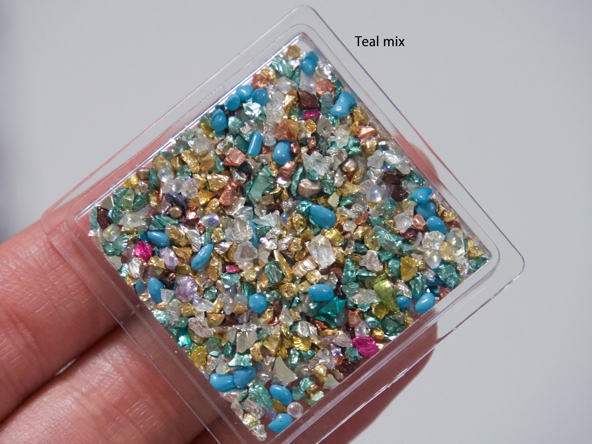 Broken Glass Irregular Pebbles Stones Mix/ Metallic Rocks Crafts Deco Embellishment Studs Crystal Quartz Pearls Mixed Supply Pink Green Blue