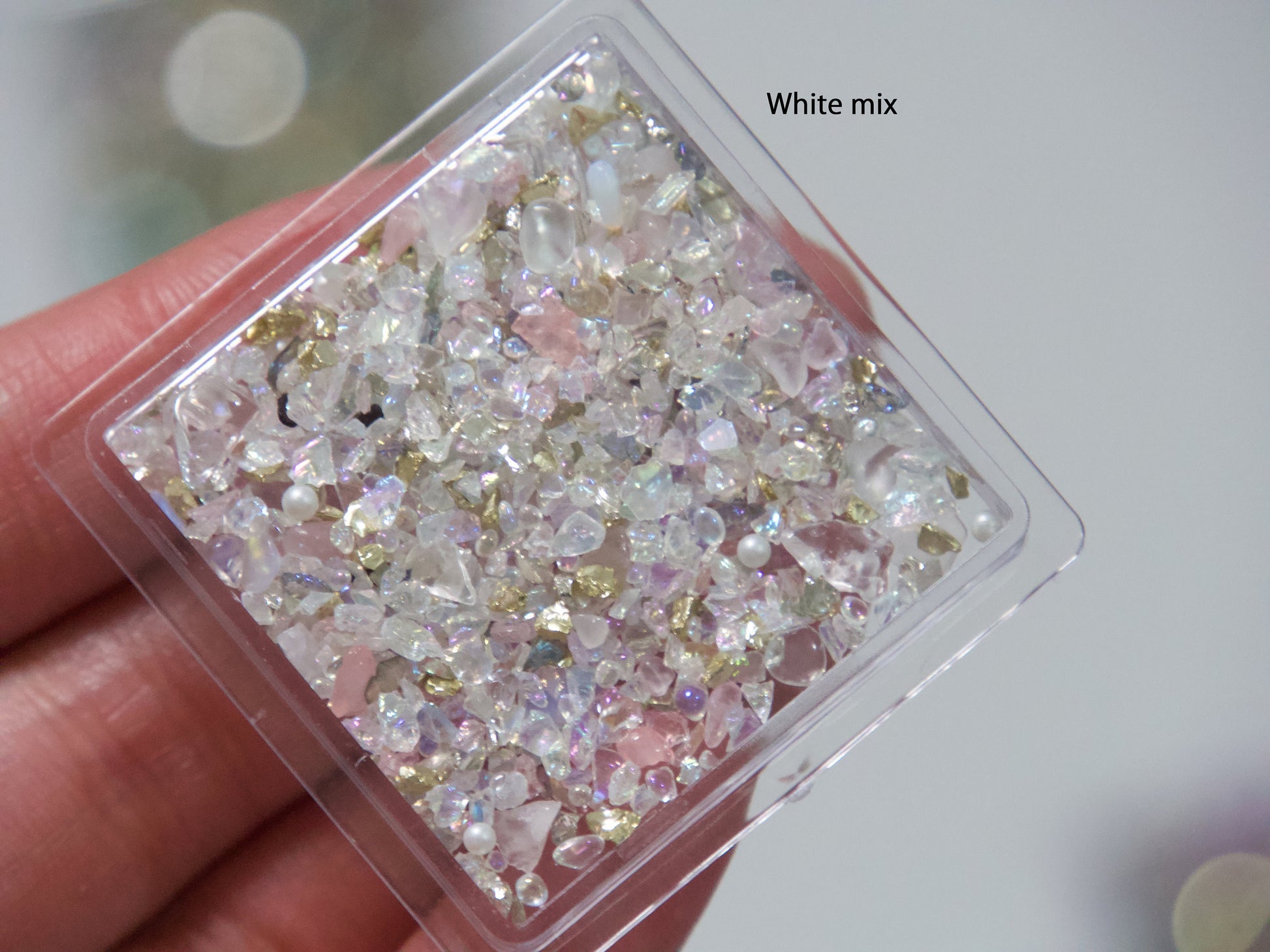 Broken Glass Irregular Pebbles Stones Mix/ Metallic Rocks Crafts Deco Embellishment Studs Crystal Quartz Pearls Mixed Supply Pink Green Blue