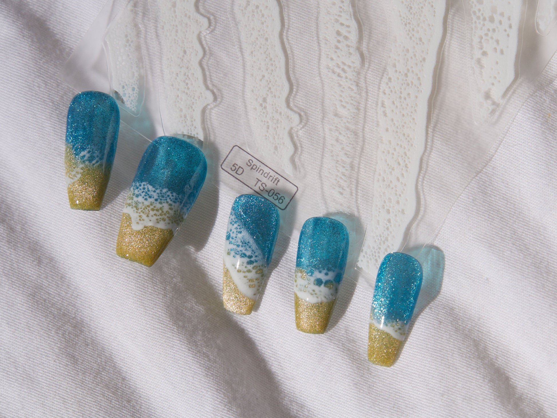 Ocean Wave Glitter Nails That Shine