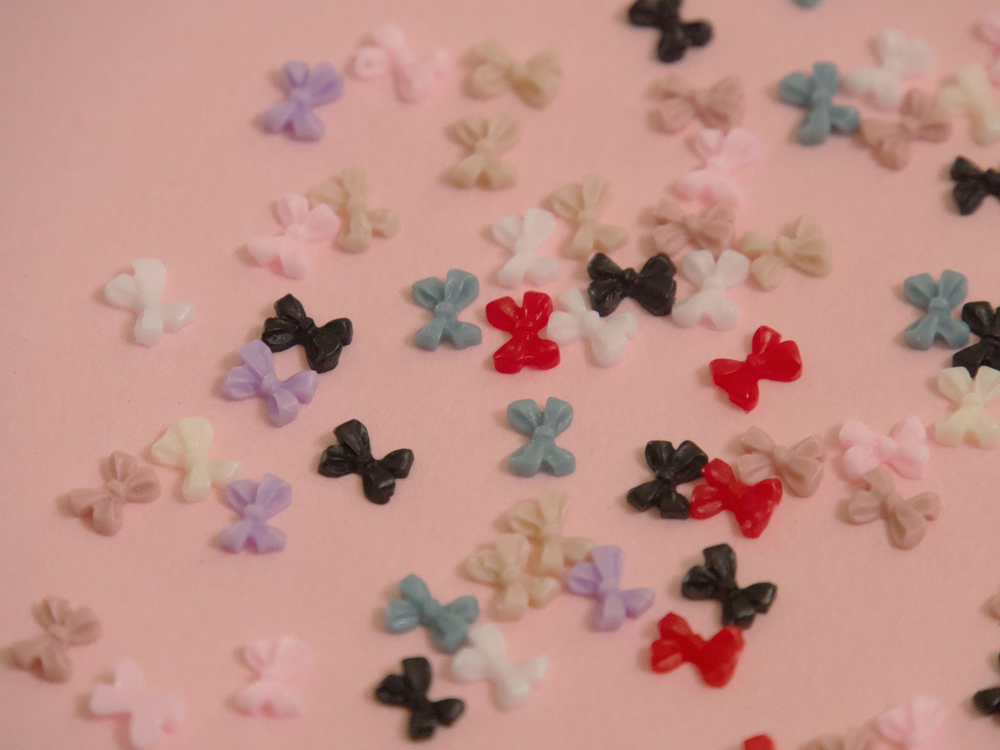 100pcs Small Bow Nail Charm Nails Decals/ Butterfly Bow Knot Tied Resin Studs for Crafts DIY Supply Tiny 5x7mm Accessories