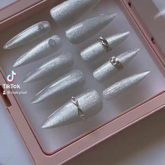 White Velvet Wide Glare Magnetic Cat Eye Nails Customized Press on Nail