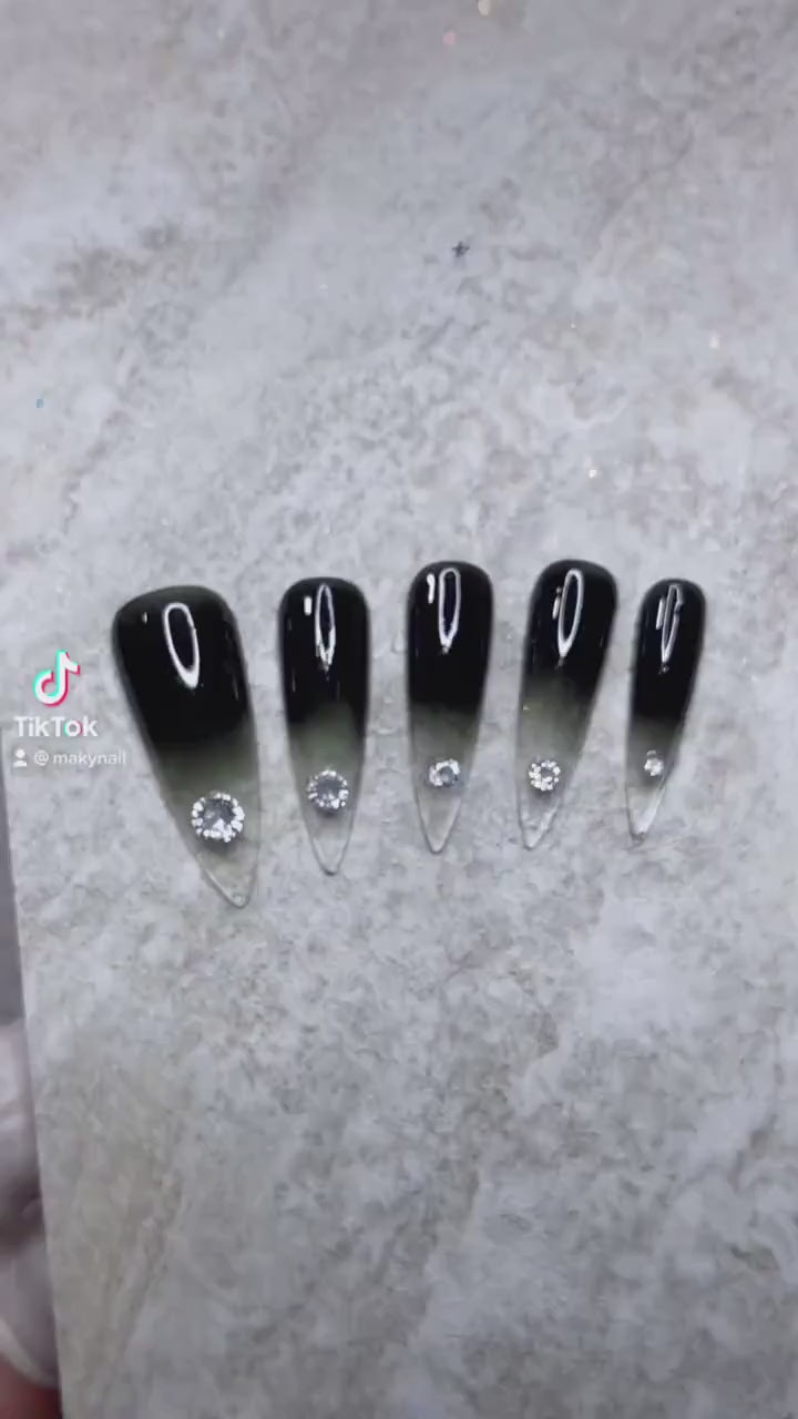 100pcs Pointed Back Clear Diamonds Glass Crystal Beads Nail Studs
