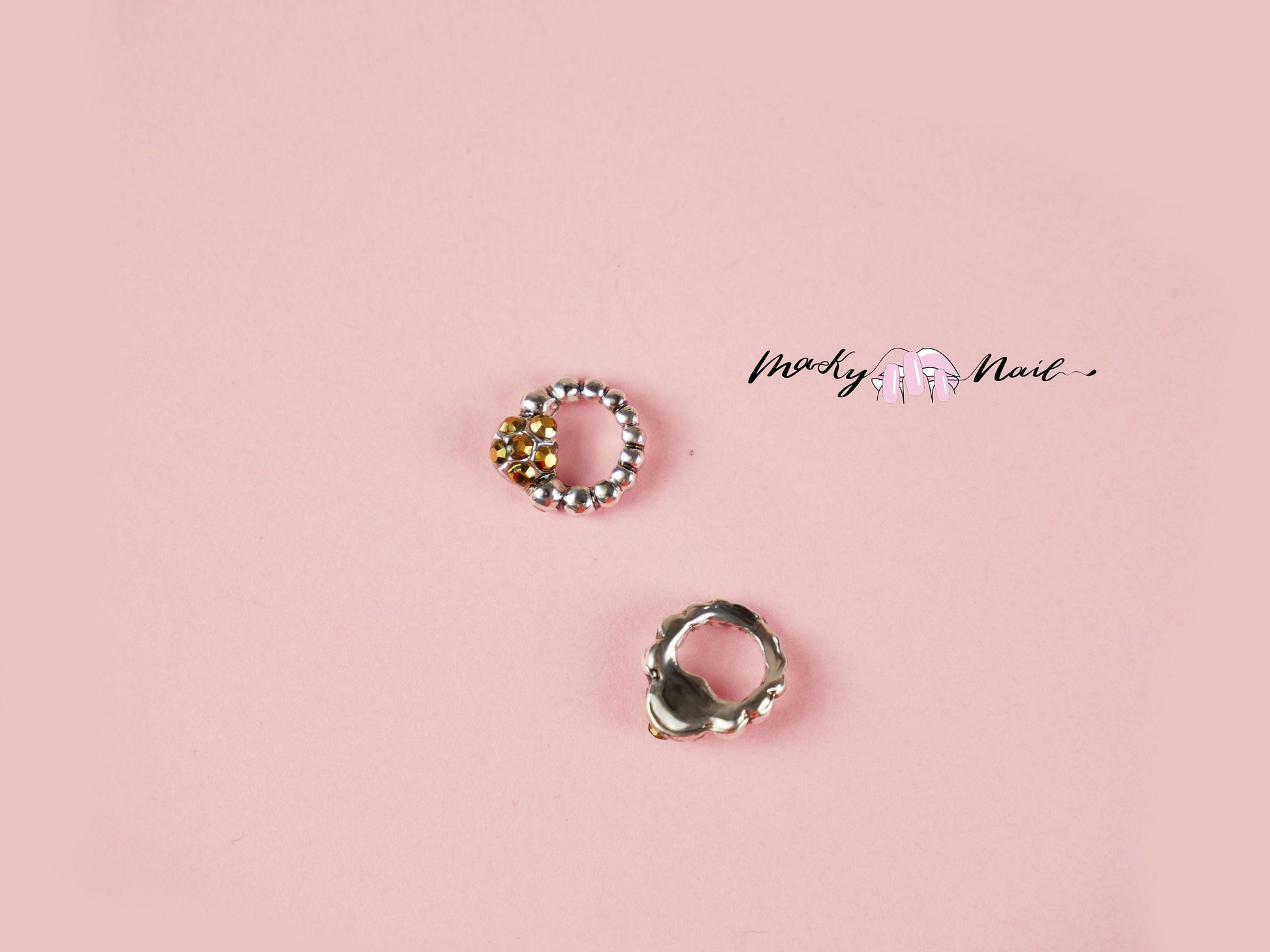 3 pcs vintage wreath design 3D Metallic Rhinestone nail studs / hollow out beads circle charm Nail design nail art