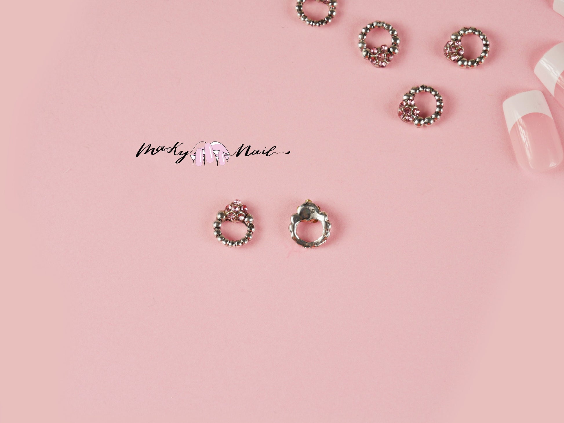 3 pcs vintage wreath design 3D Metallic Rhinestone nail studs / hollow out beads circle charm Nail design nail art