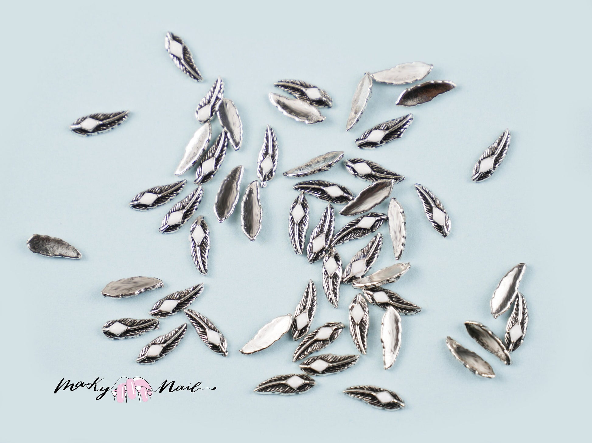 5 pcs metallic boho feather nail decoration/Bohemian style charm Nail DIY deco