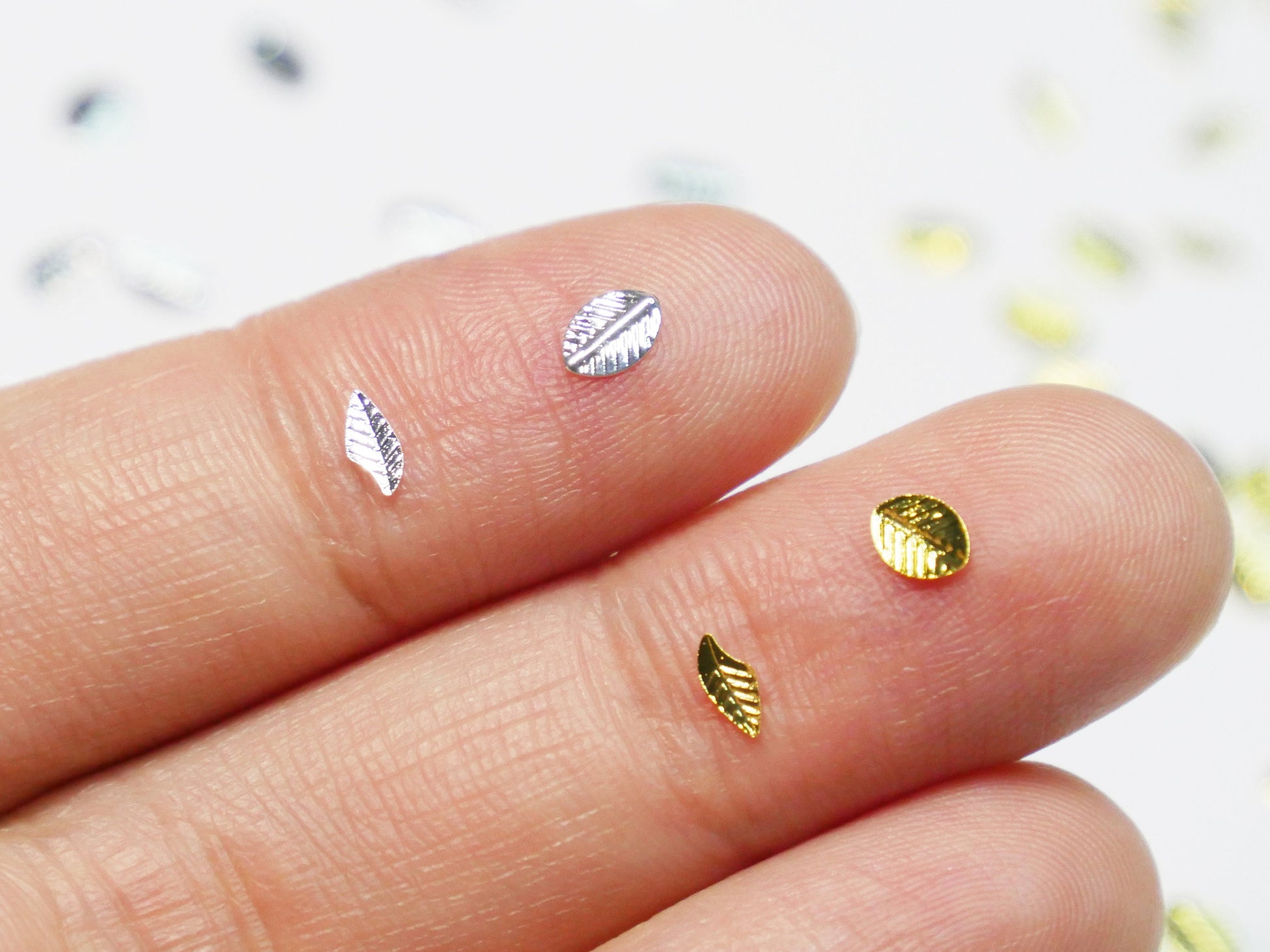 20 pcs leaf nail charm/ gold leaves UV resin supply