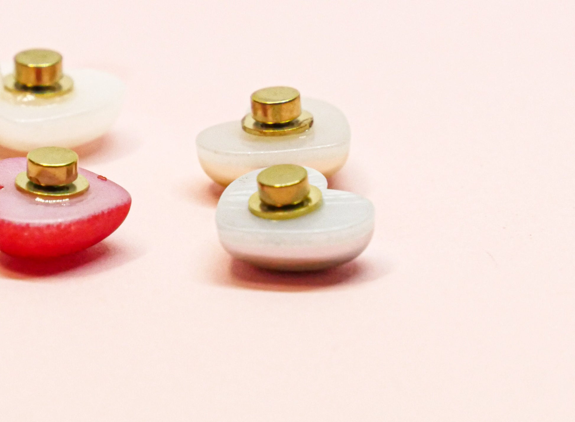 3D Spinning Heart Nail decoration/ Pearly fast speed rotating plated nail jewelry/ Pearlescent Spinning rotating nail deco Valentine