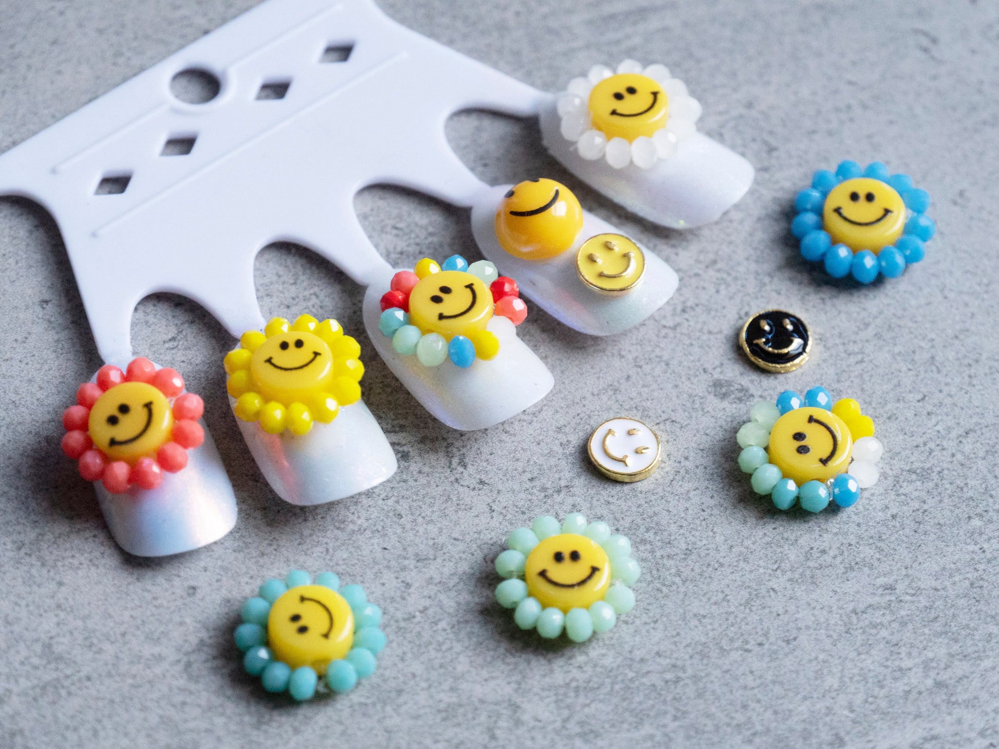 Smile Face Nail Art Charms/ Smiley Happy emoji DIY Studs
