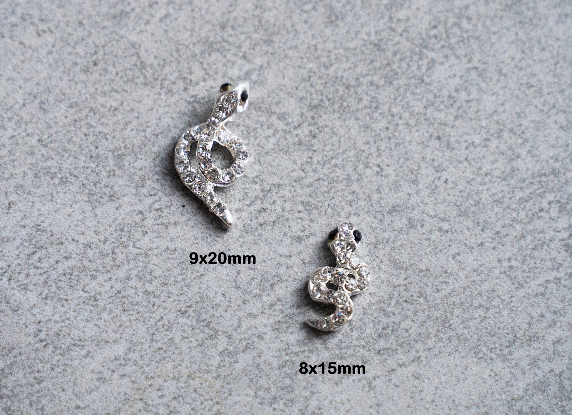 2 pcs Snake Nail rhinestone/ Crystal nail charm