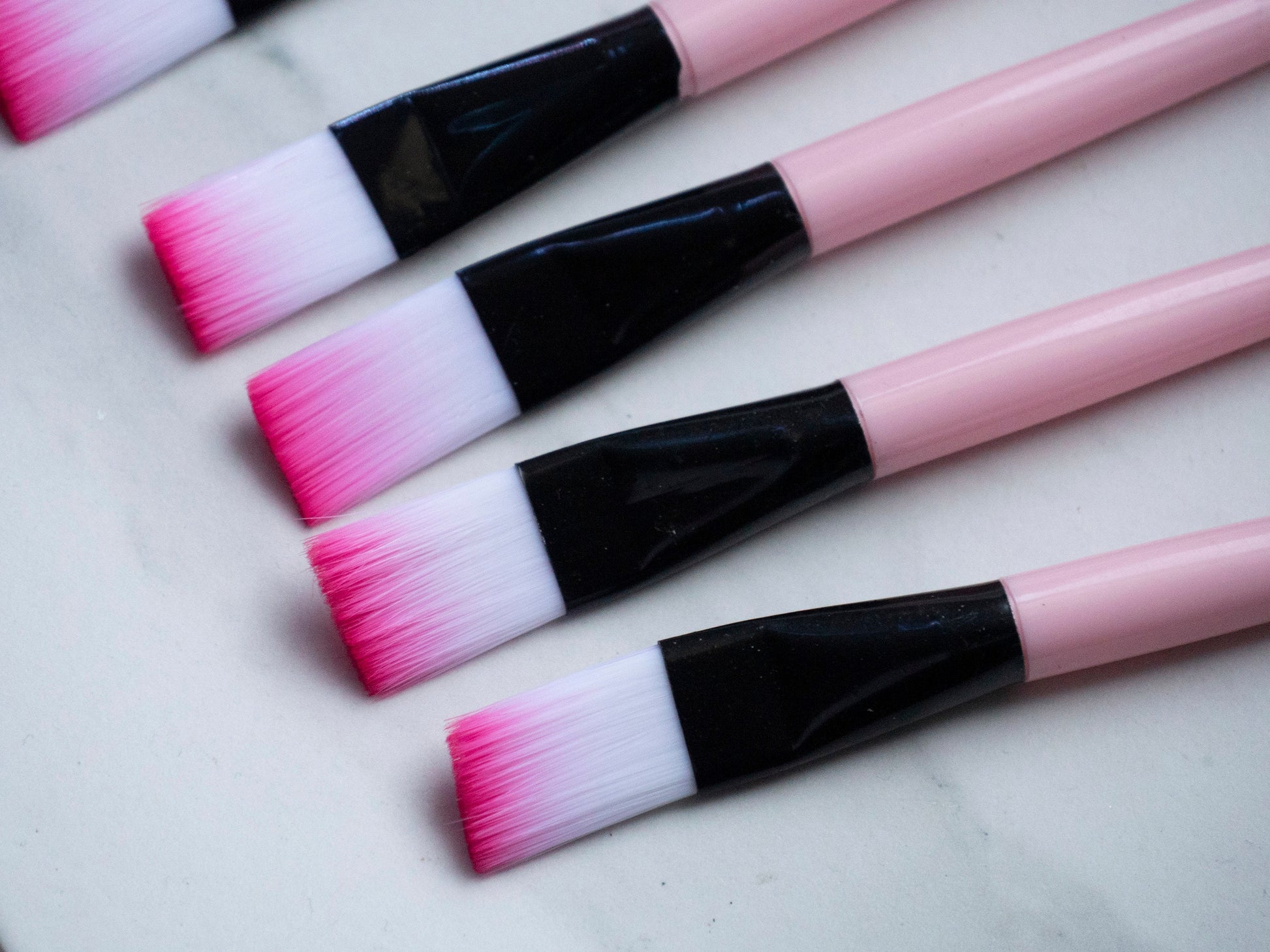 3 pcs Nail Dust Powder Removal Brush/ Flat Pink gradient Nail powders dusts clean Brushes/ Nail Tools for Acrylic UV Gel Glitter Pigment