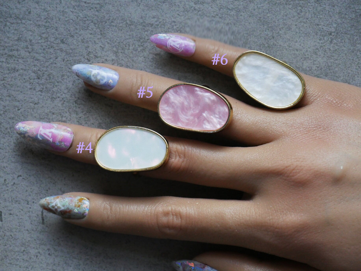 Pinctada Painting Palette Ring/ Golden Edged Mini Finger Dishes Color Mixing UV Gel Polish Paint Tool/ Shell Nail Detailing Design Tool