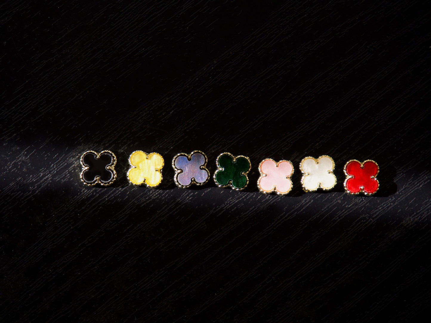 2 pcs Four Leaf Clover gold 3D Metallic Rhinestone nail studs / Mother-of-pearl White charm Nails supply Jewelry Supplies