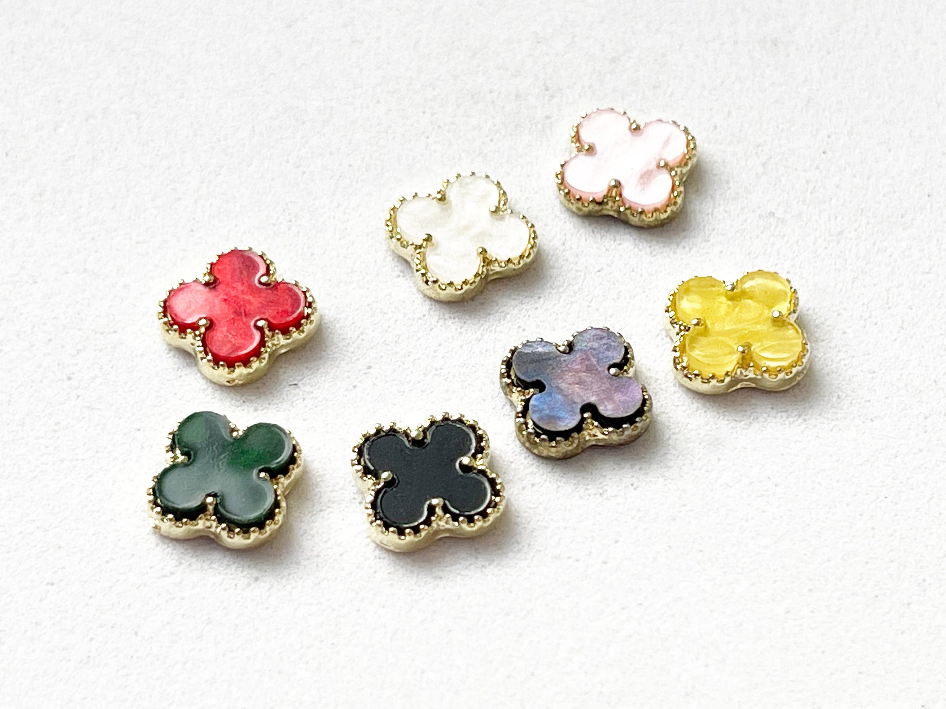 2 pcs Four Leaf Clover gold 3D Metallic Rhinestone nail studs / Mother-of-pearl White charm Nails supply Jewelry Supplies