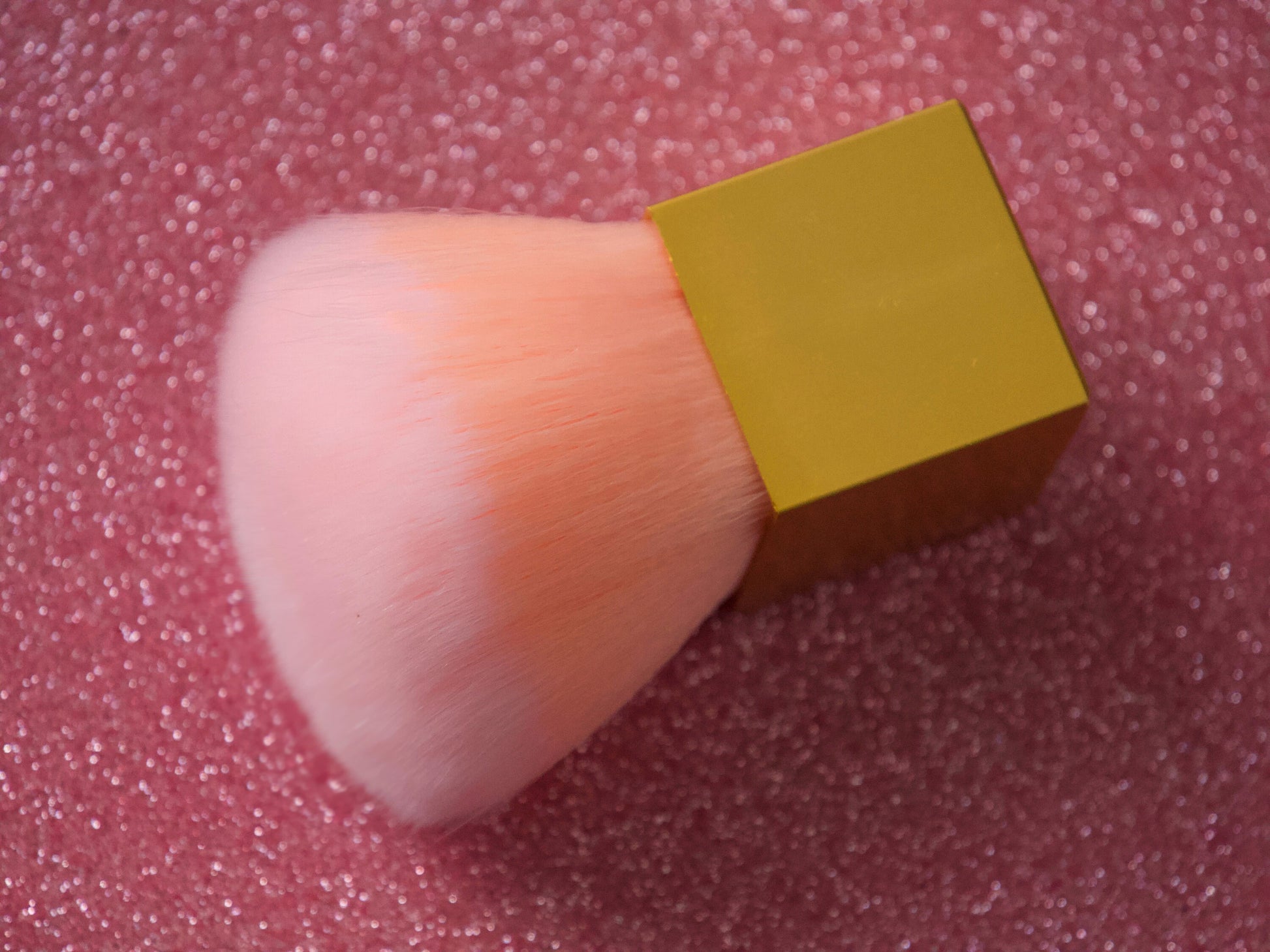 Dust  Powder Removal Nail Brush/ Nude Pink Gold brass short Nail powder dusts cleaner/Makeup Brush for Foundation, Blush