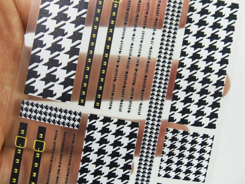 Houndstooth Winter Outfit Nail Sticker/ Plaid Pattern Nails Art/ Ultra Thin Black and White Grids Peel Off Decals/ Swallow gird Style