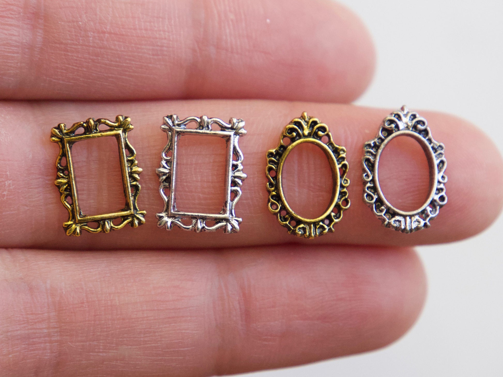 3D Frame Vintage Nail Decal/ Retro Nail Hollow Frames Floral Painting Photo Frame Nail Art Metallic Studs Charms 5D Nail Supply