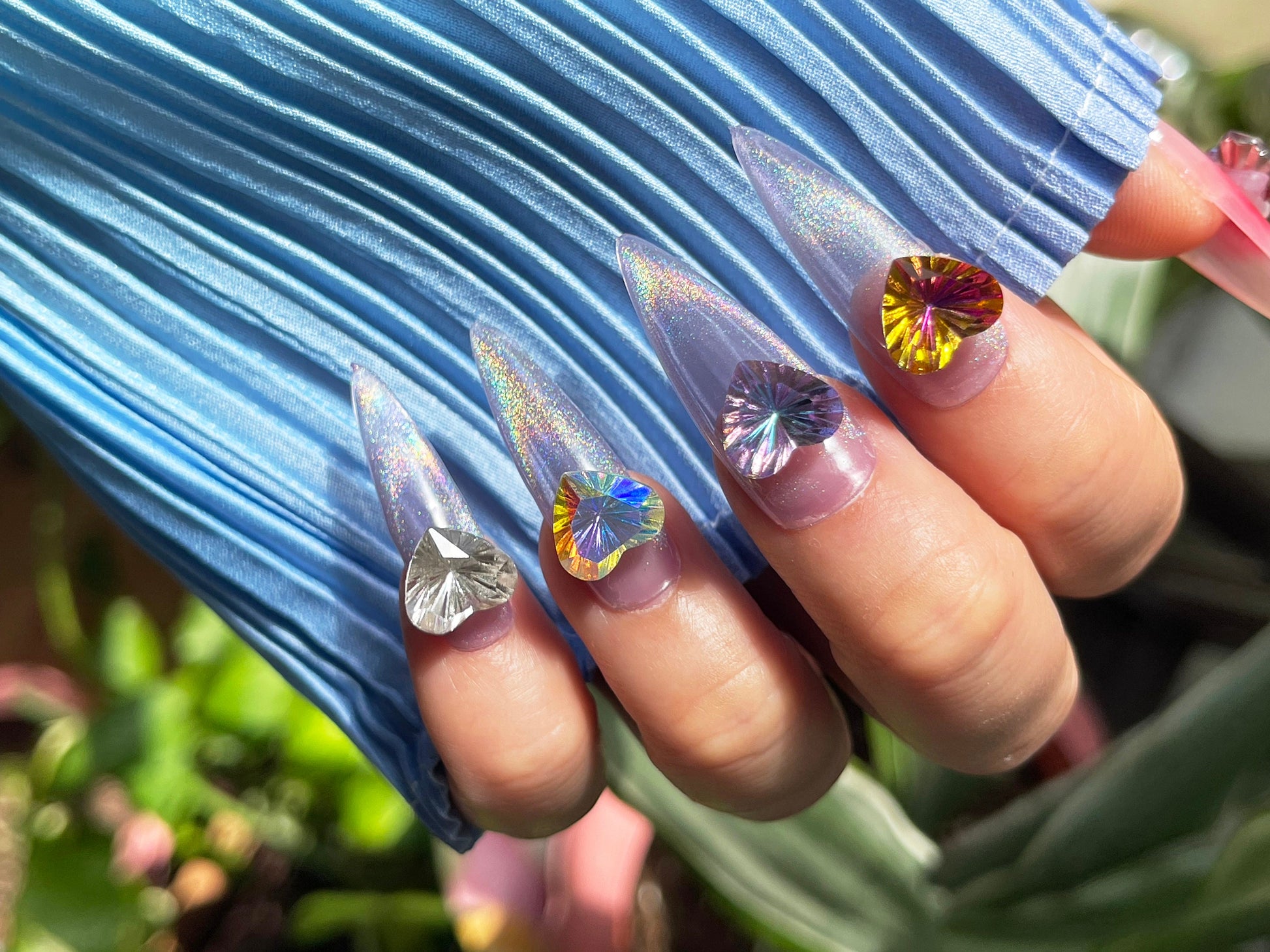 2pcs Aurora Iridescent Heart 3D Nail Ornament Decal/ Shine Heart Diamond Nail Jewelry Studs