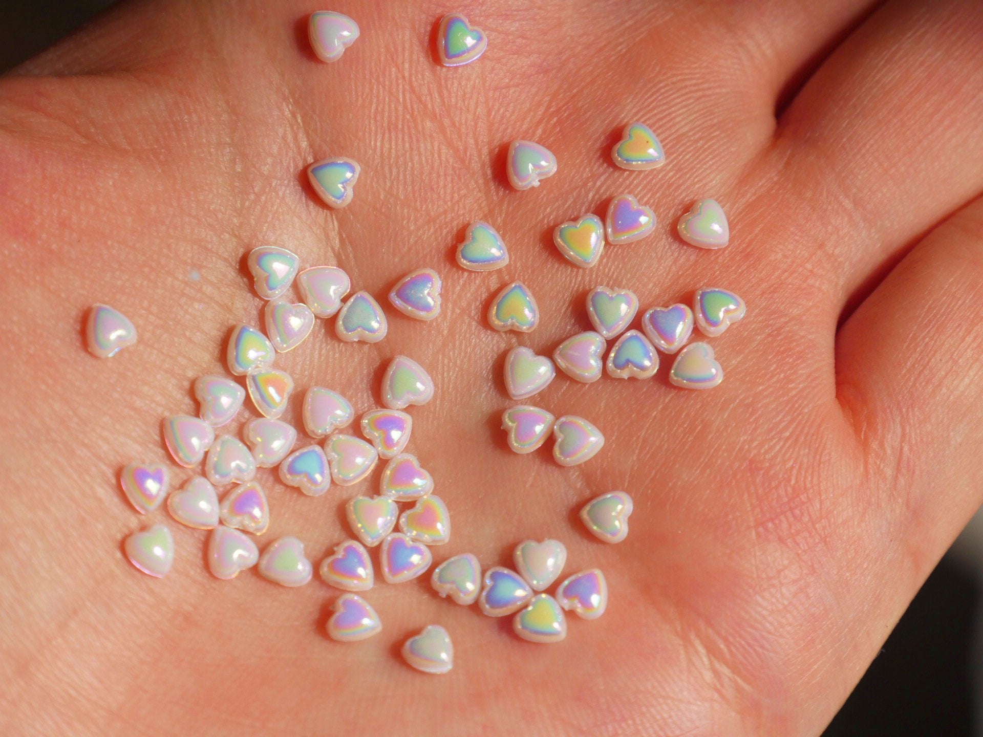 15pcs Iridescent Pearly White Heart Shaped Nail Charms Nails Art Decal