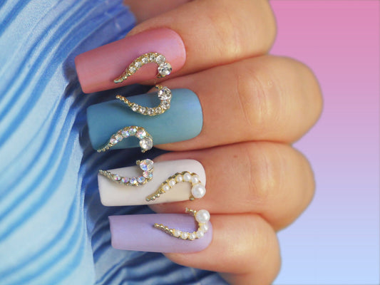 4pcs Half Heart 3D Nail Ornament Decal/ Half Broken Hearts Set Nail Jewelry Studs Nail Supply