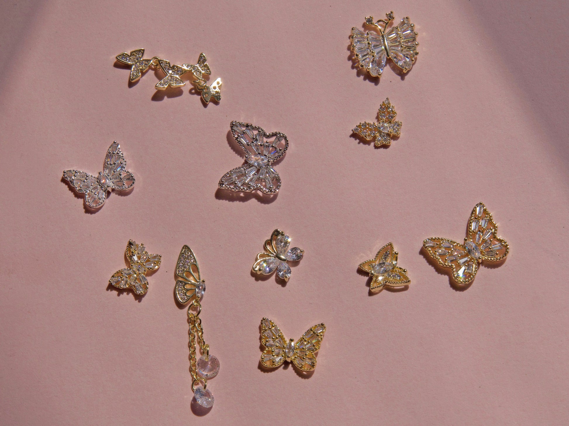 18k Gold Butterfly 3D Zircon Nail Ornament Decal/ Butterfly Trendy Nail Jewelry Spread wings Fairy Tale Nail Art Crystal Manicure supply