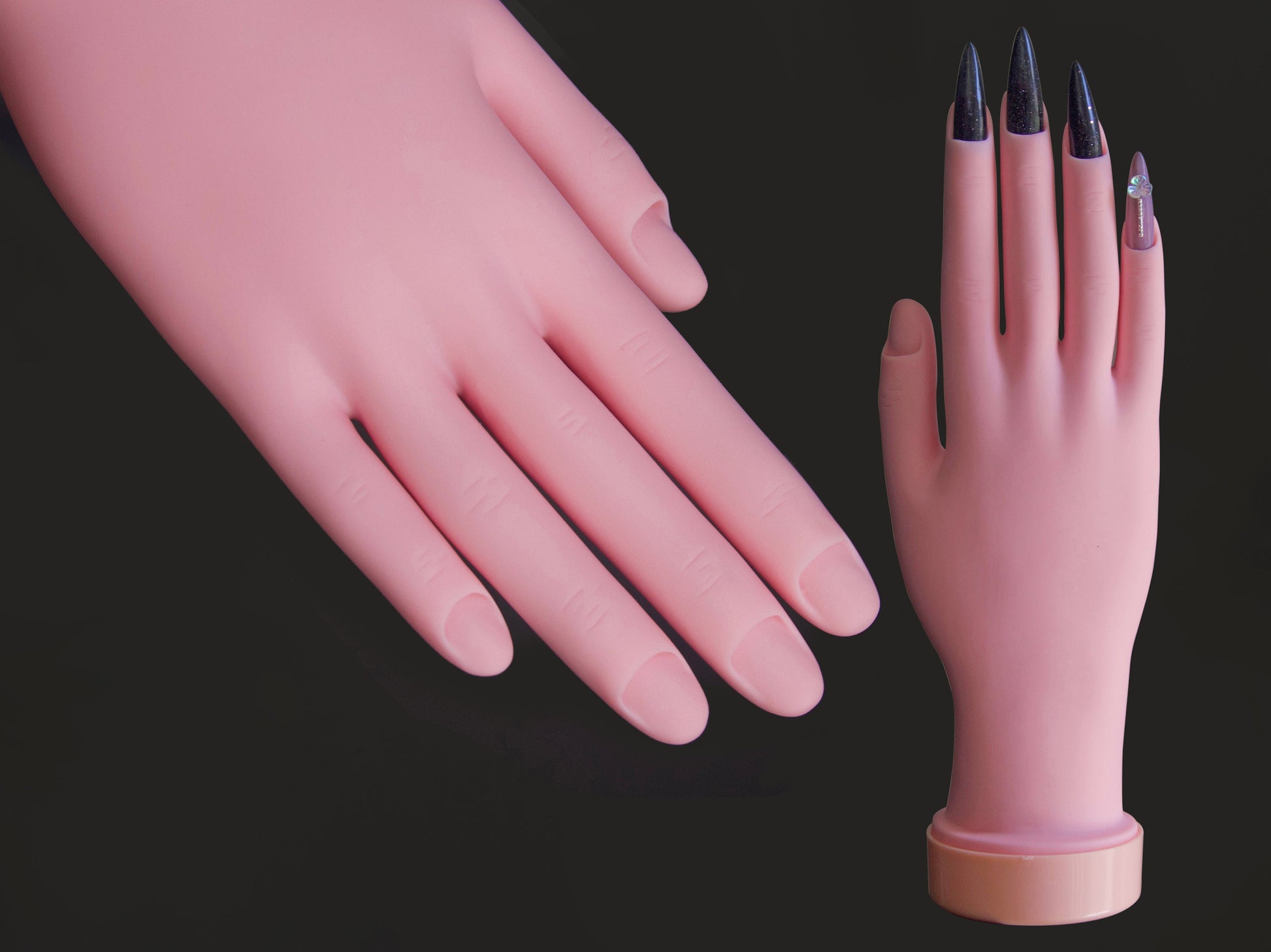 Nail Art Student Practice Hand/ False Nail Stand Holder/ Nail Art Training Flexible Movable Fake Soft hand Manicure Practice Tool Right Hand