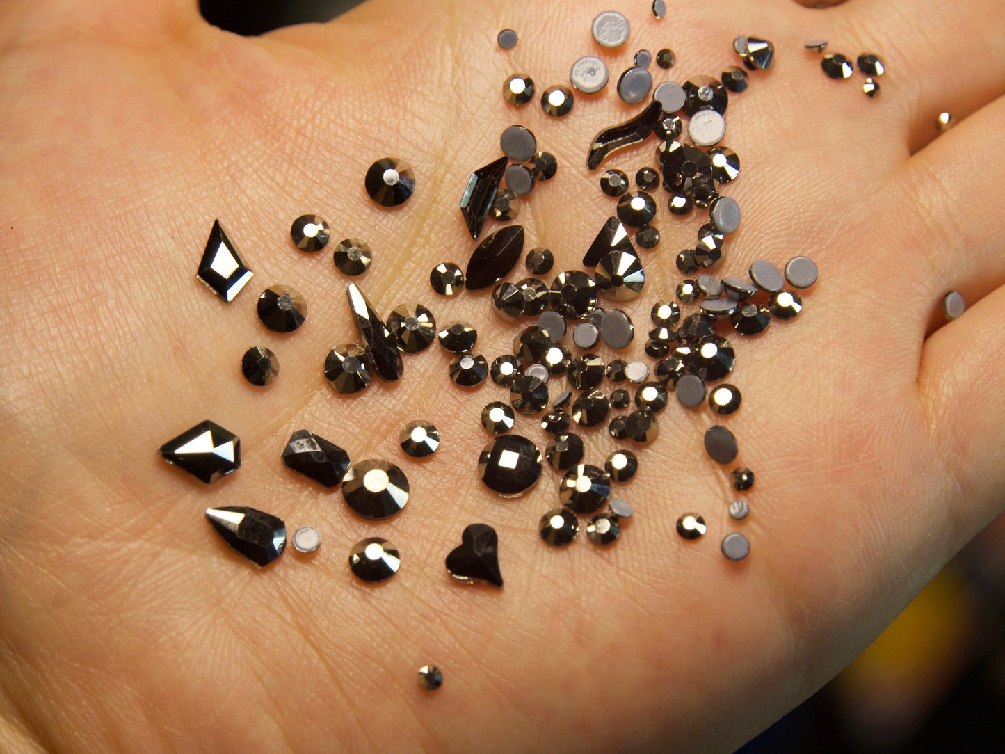Metallic Plated Gun black Gold Nail jewelry Diamond set/ Black Crystal nail art rhinestones