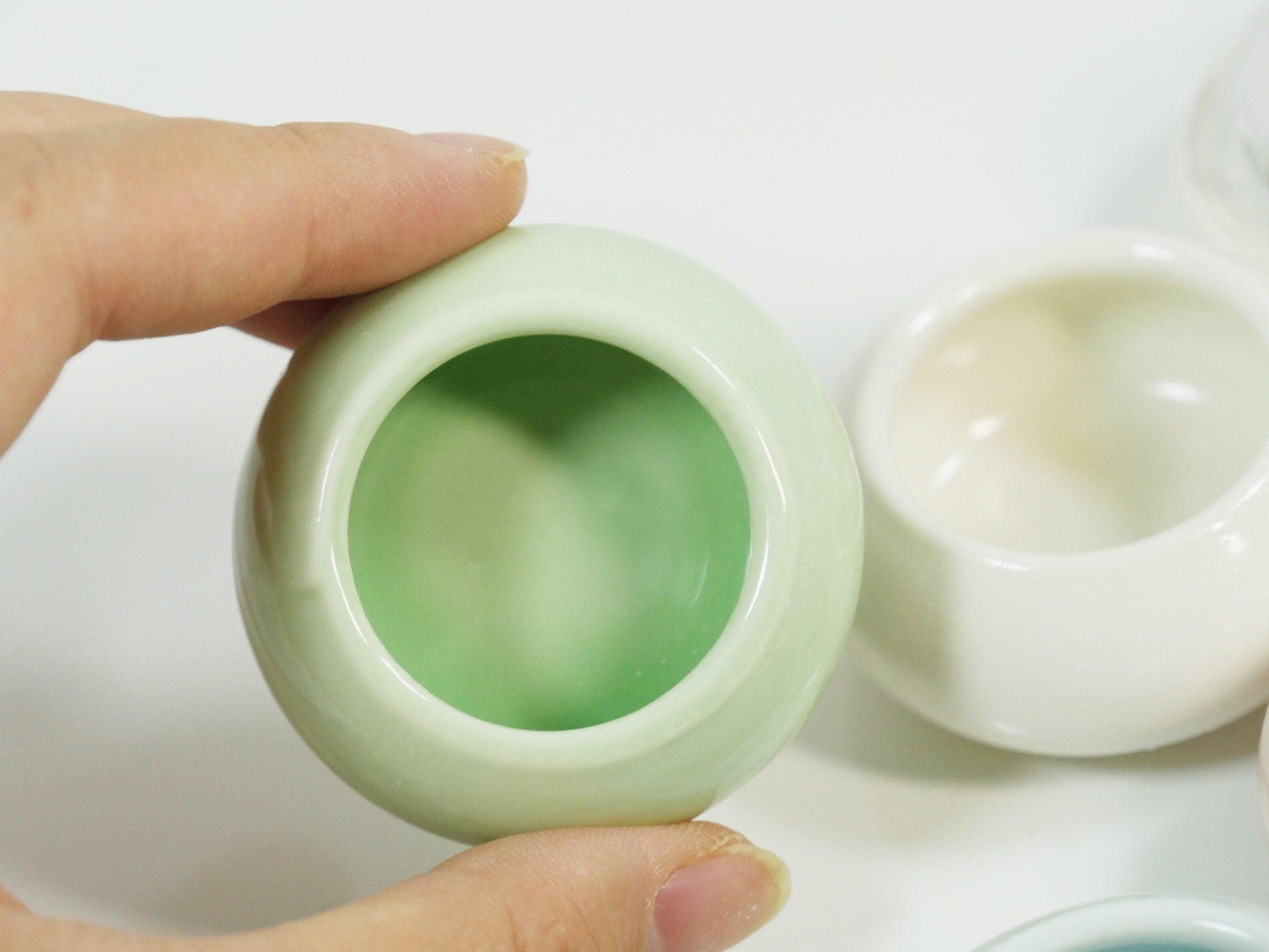 10ml Ceramic Nail System Cup/ Nails Art Liquid Storage Cleanser Jar with Lid/ Nail Brush Cleansing Cup with Lid Salon Manicure Tool