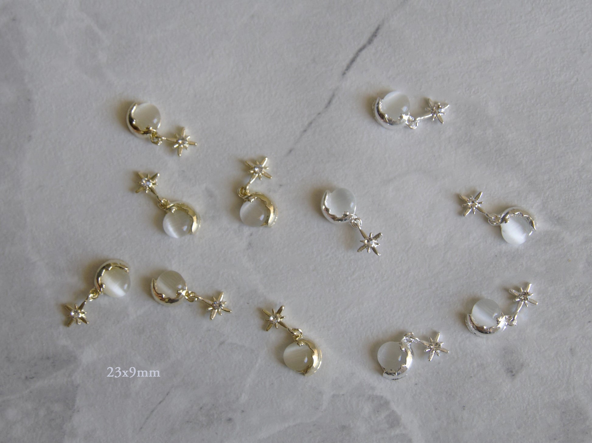 2pcs 3D Moon & Star Cat Eye Stone Nail Decals/ Silver gold Starry Sky Nail Jewelry decoration