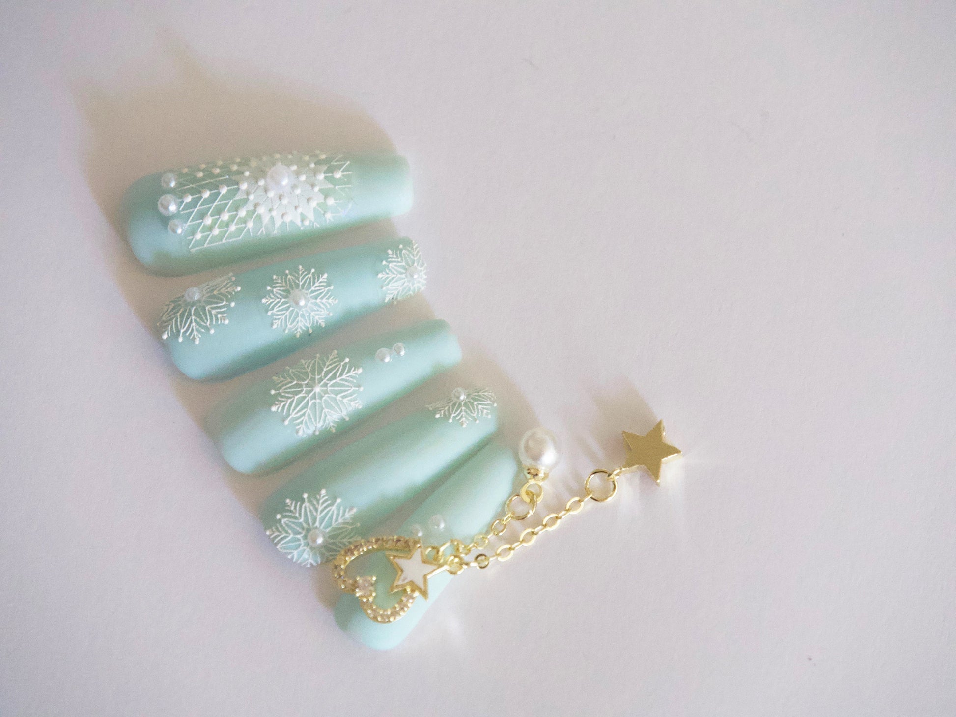 Bow tie Nail Jewelry Gold Chain with Pearls 3D Zircon nails ornament Decal