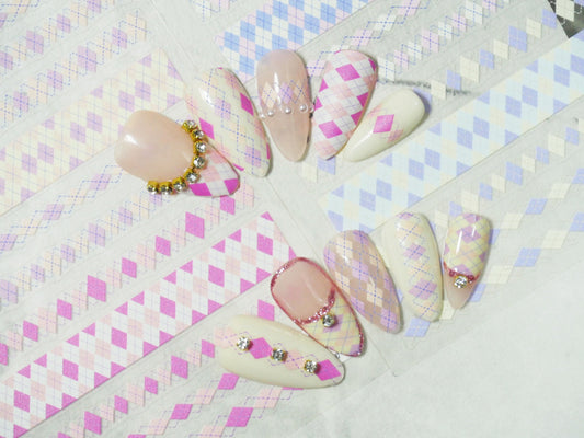 Pinky Diamond Pattern Nail Stickers