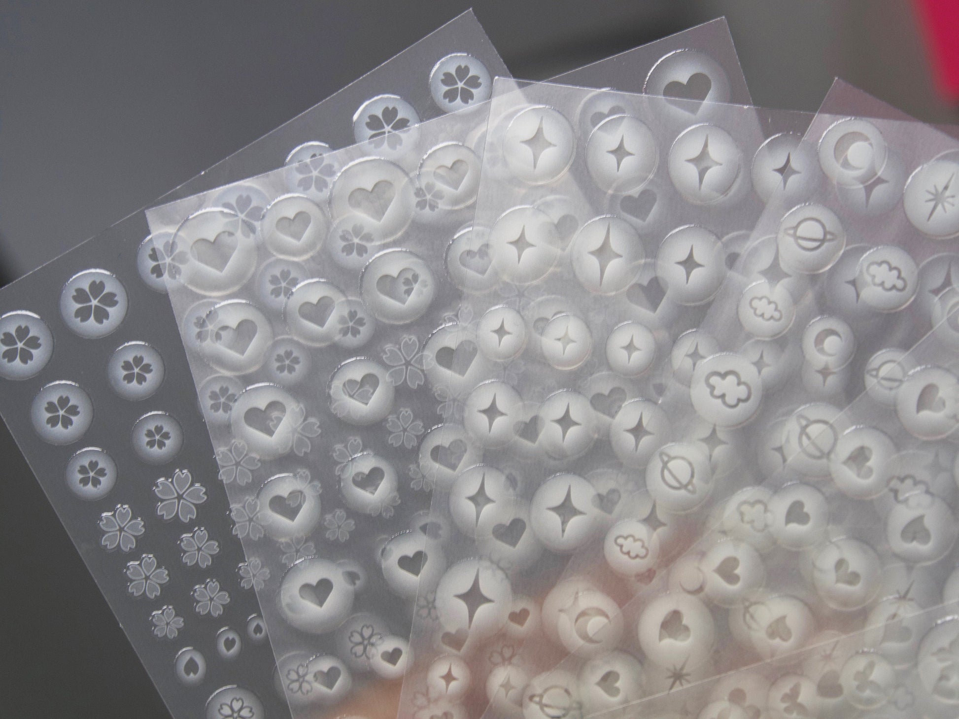 White Gradient Shapes Nail sticker
