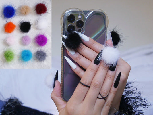 2pcs Nail Pom Pom Magnet Decal