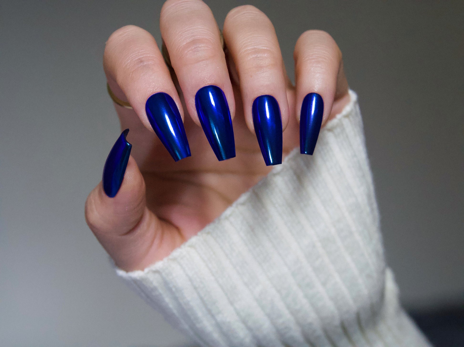 royal blue chrome nails