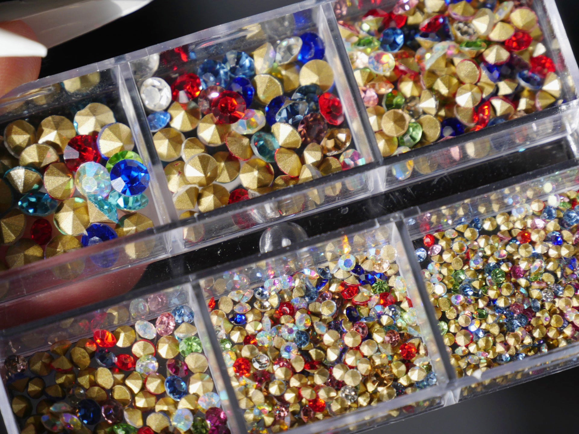 950pcs Pointed Back Rhinestones For Jewelry Nail Supply